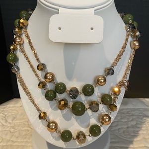 Necklace, Erica Lyons, green glass beads and faceted gold tone glass bead  vtg